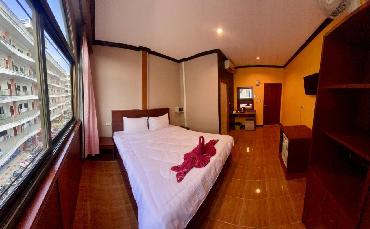 Centre Point Patong Hotel Luaran gambar