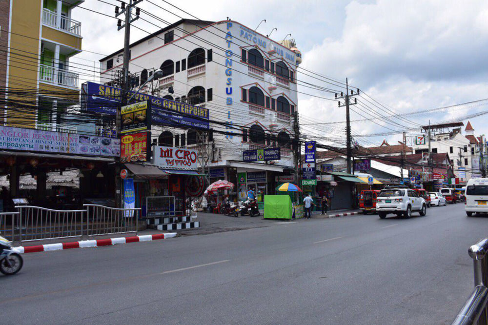 Centre Point Patong Hotel Luaran gambar