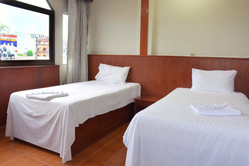 Centre Point Patong Hotel Luaran gambar