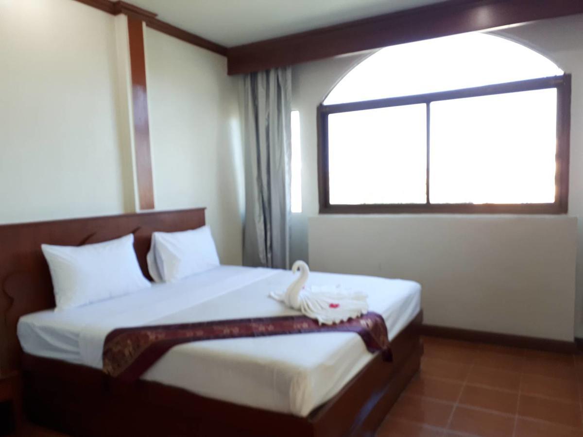 Centre Point Patong Hotel Luaran gambar