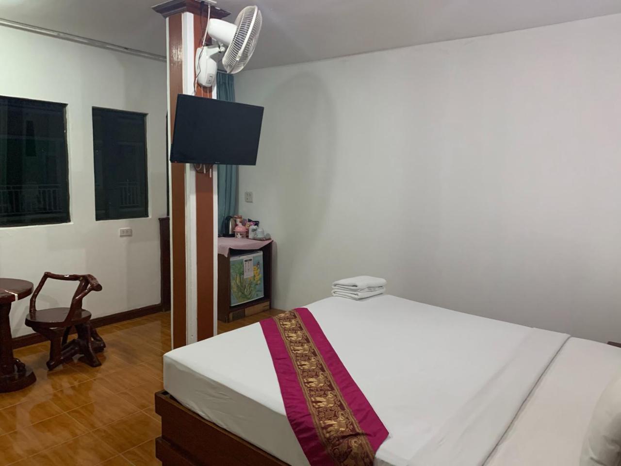 Centre Point Patong Hotel Luaran gambar